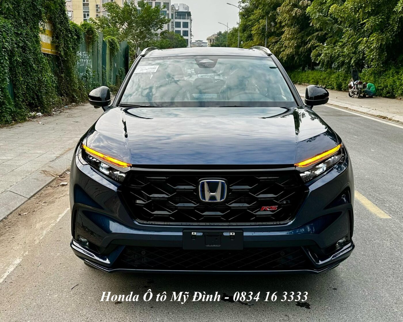 Nội thất Honda CRV 2023, tiện nghi và sang trọng với màn hình lớn, ghế da cao cấp và không gian rộng rãi