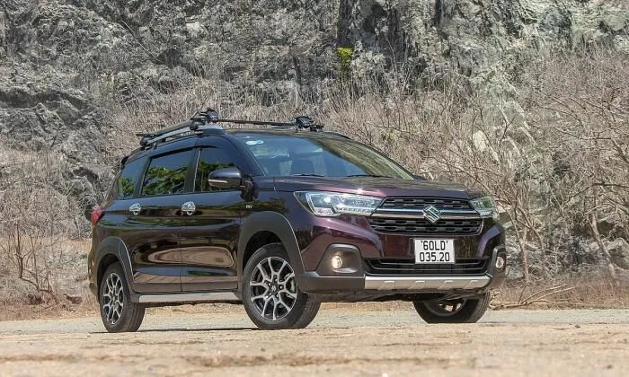 suzuki-xl7-2021-phan-dau-xe