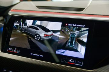 Bảng điều khiển Audi e-tron GT 2024