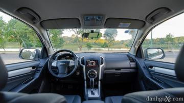 Bảng tablo Isuzu mu-X 2016