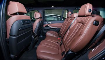 BMW X7 2024 M Sport lấy lòng khách hàng với trang bị ghế ngồi vô cùng tiện nghi