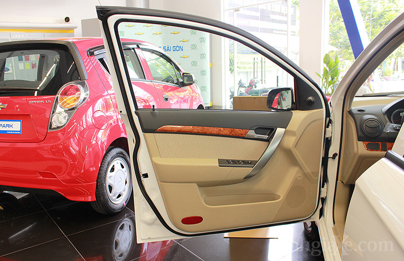 Cửa xe Aveo