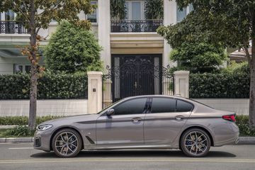 Đánh giá an toàn BMW 5 Series 2023