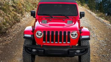 Đầu xe Jeep Wrangler 2023