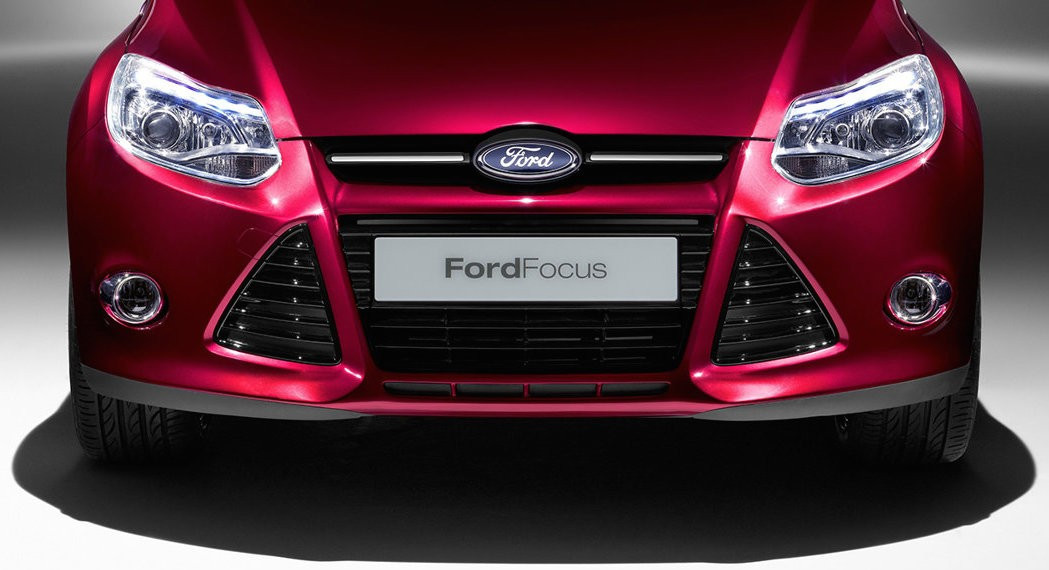 Đèn pha xe Ford Focus 2013