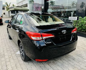 Đuôi xe Toyota Vios 2023