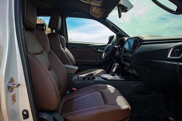 Ghế ngồi Isuzu D-Max 2023