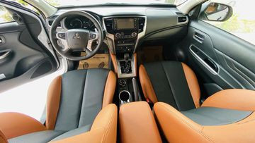 Ghế ngồi Mitsubishi Triton 2024