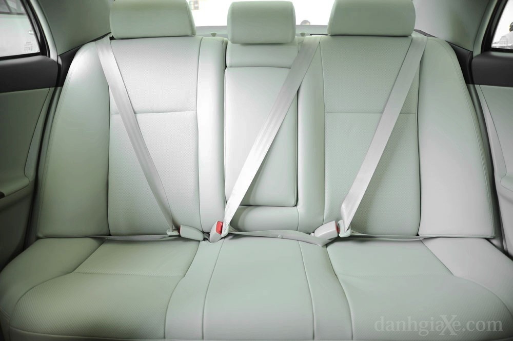 Ghế ngồi Toyota Altis 2012