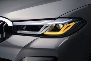 Hệ thống đèn LED BMW 5 Series 2023
