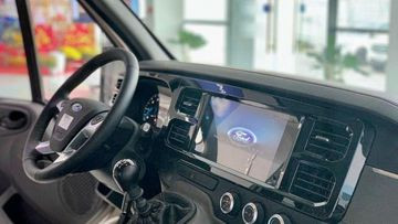 Màn hình cảm ứng lớn cho trải nghiệm giải trí tốt hơn
