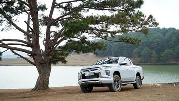 Mitsubishi Triton ngoại thất