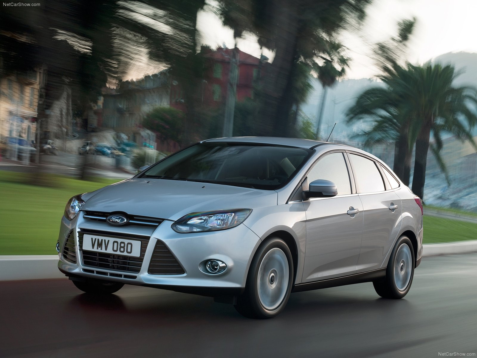 Thân xe Ford Focus 2013