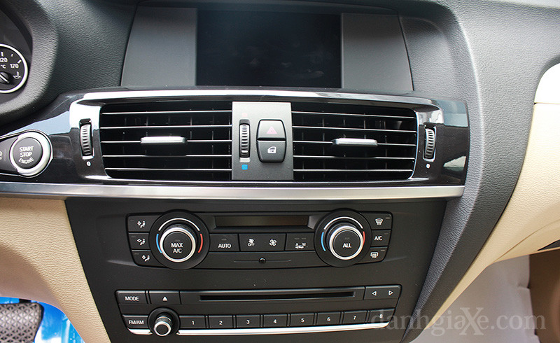Tiện nghi BMW X3 2012