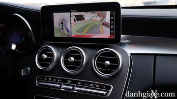 Tiện nghi C-Class 2019