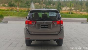 Toyota Innova Rear