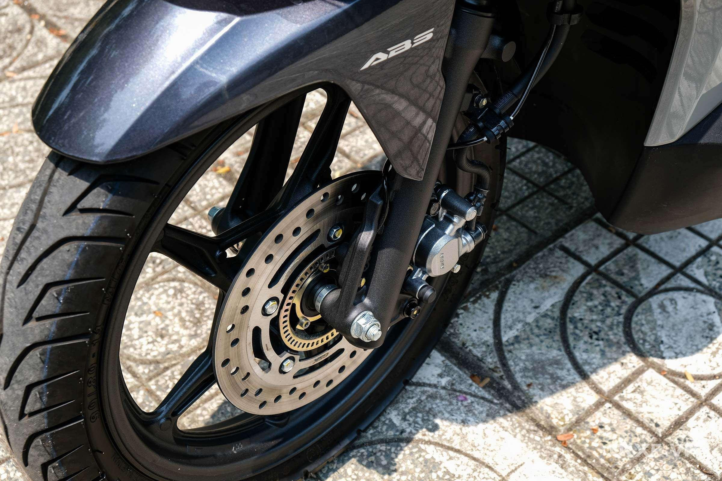 Trang bị phanh ABS của Air Blade 2022